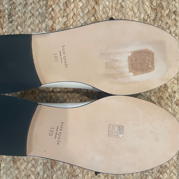 KATE SPADE *NWOT* loafers flats bow patent leather - Picture 4 of 4